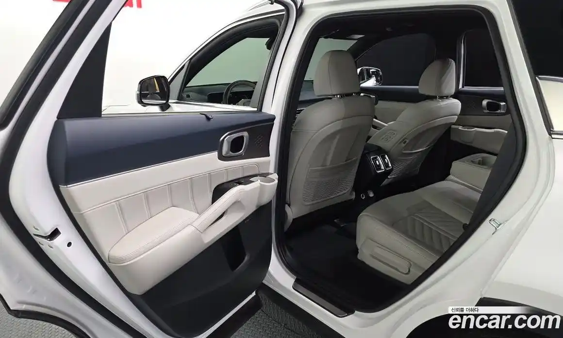 Kia Sorento 2023 1.6 автомат (гидро), фото 16