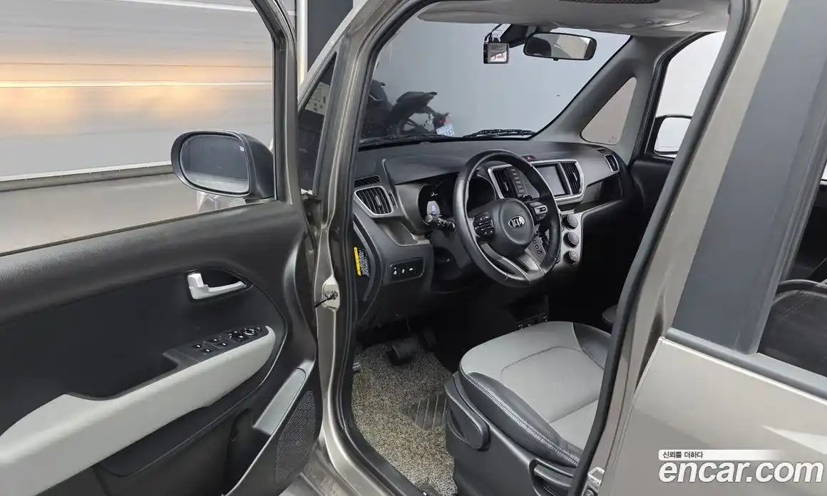 Kia Ray 2021 1.0 автомат (гидро), фото 13