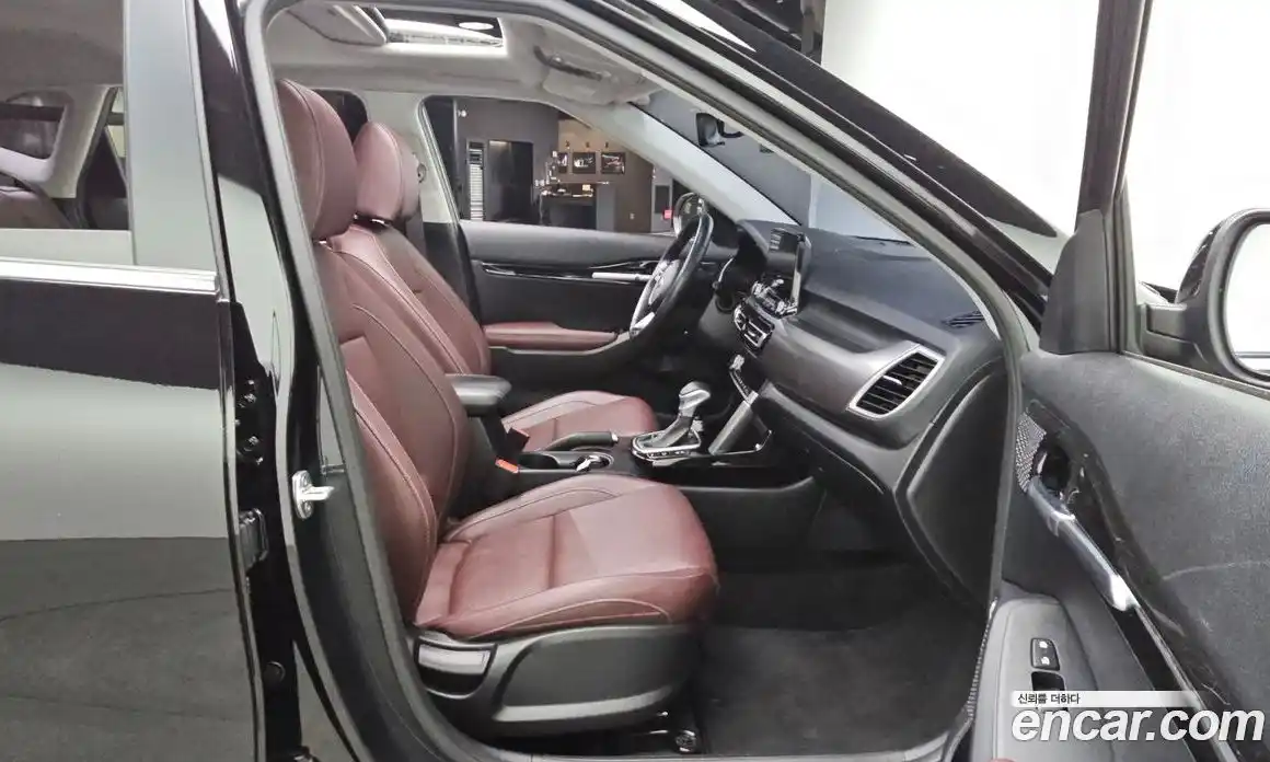Kia Seltos 2019 1.6 автомат (гидро), фото 18