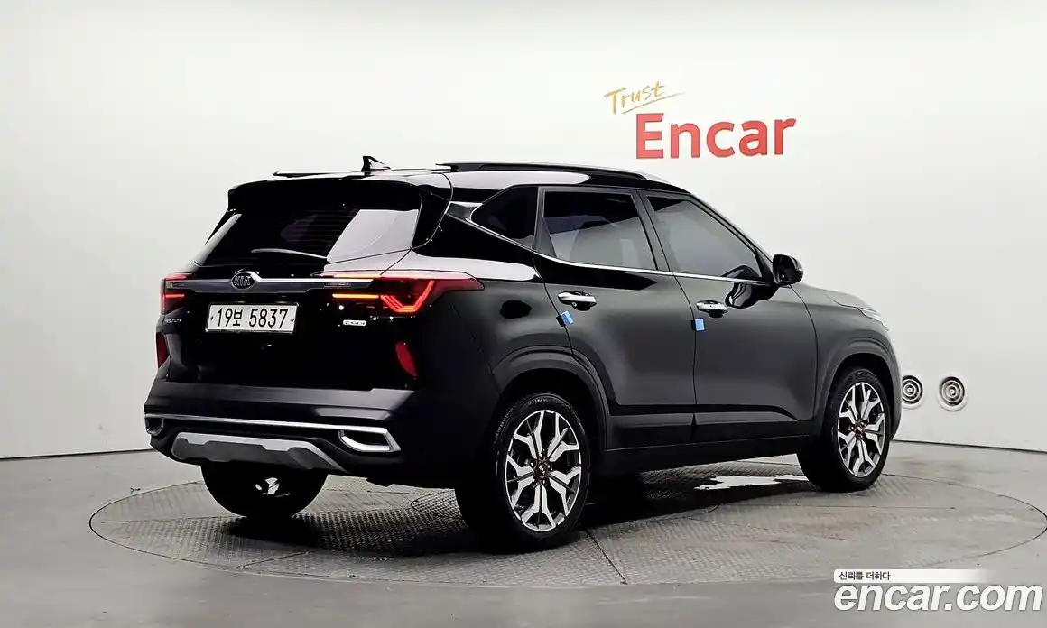 Kia Seltos 2019 1.6 автомат (гидро), фото 2