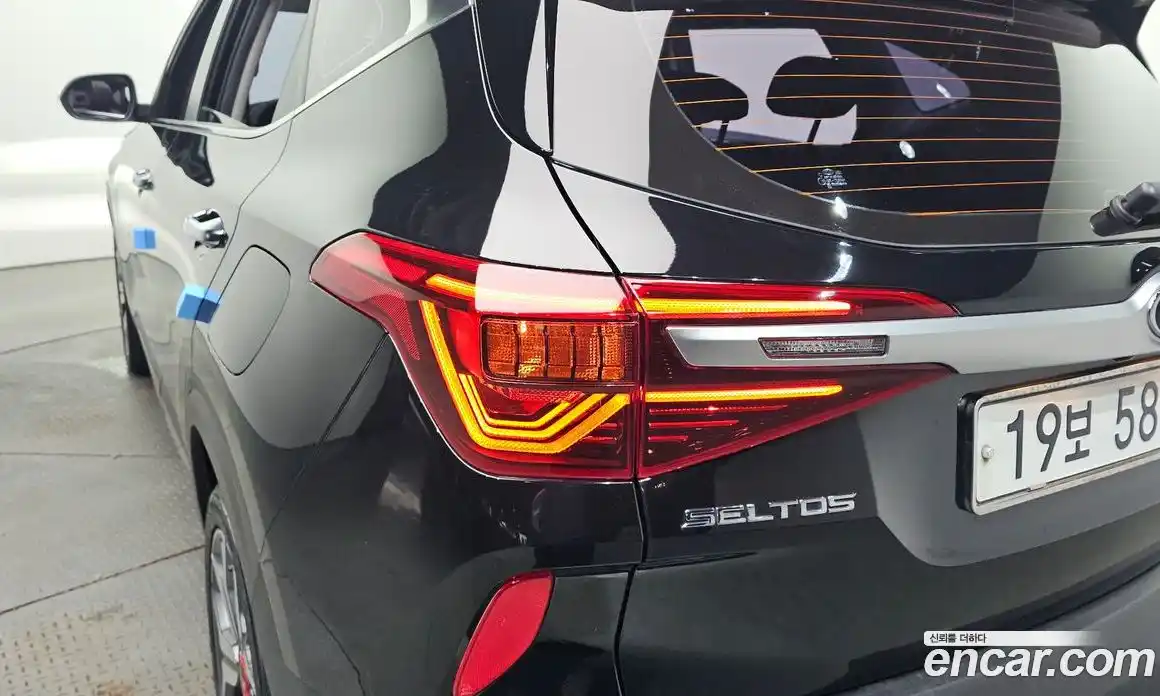 Kia Seltos 2019 1.6 автомат (гидро), фото 9