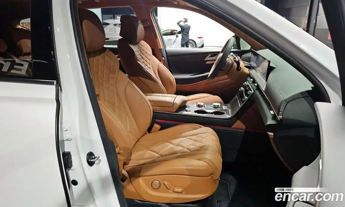 Genesis GV80 2024 2.5 автомат (гидро), фото 18