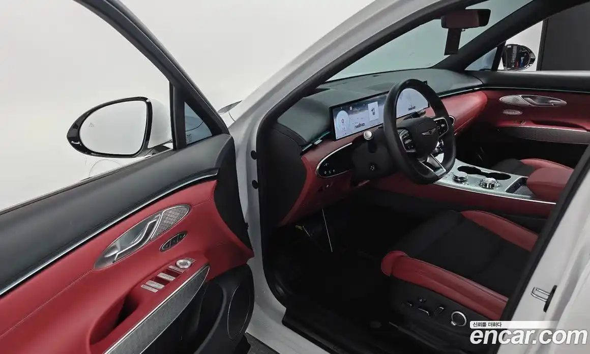 Genesis GV70 2025 2.5 автомат (гидро), фото 13