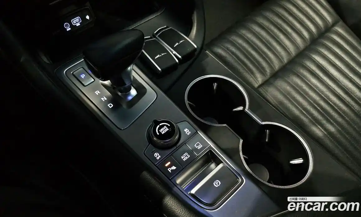 Genesis G70 2018 2.0 автомат (гидро), фото 12