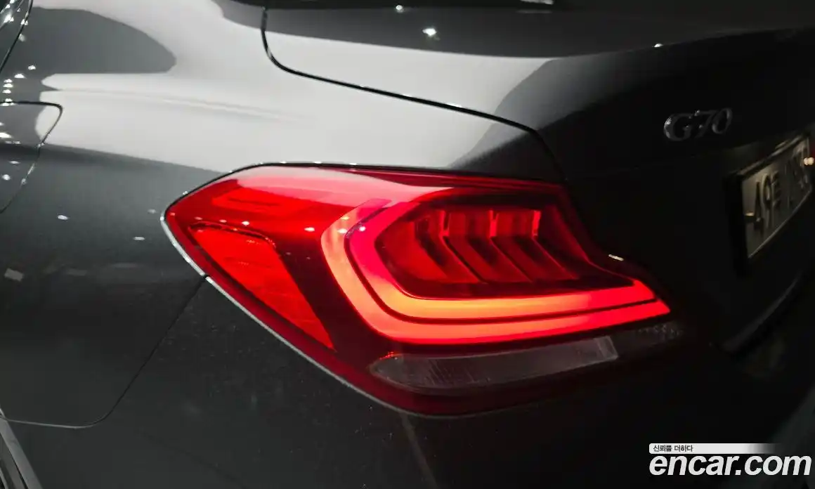 Genesis G70 2018 2.0 автомат (гидро), фото 9