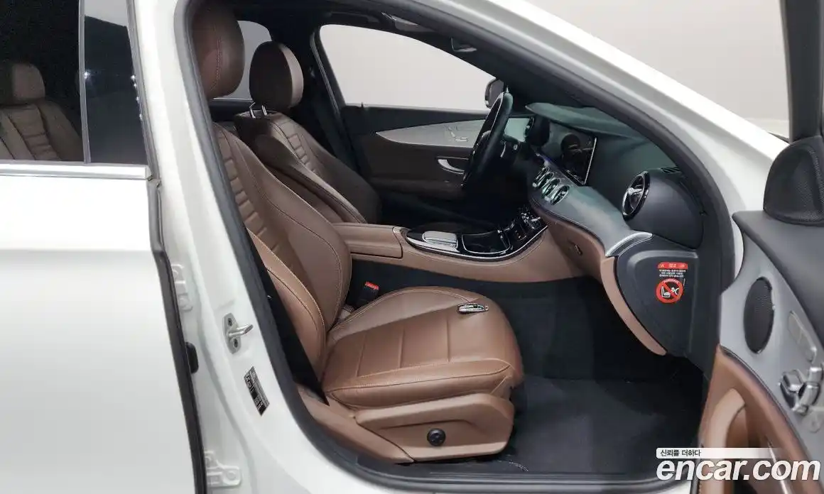 Mercedes-Benz E-Class 2020 2.0 автомат (гидро), фото 16