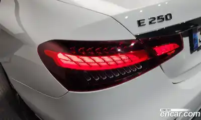 Mercedes-Benz E-Class 2020 2.0 автомат (гидро), миниатюра 9
