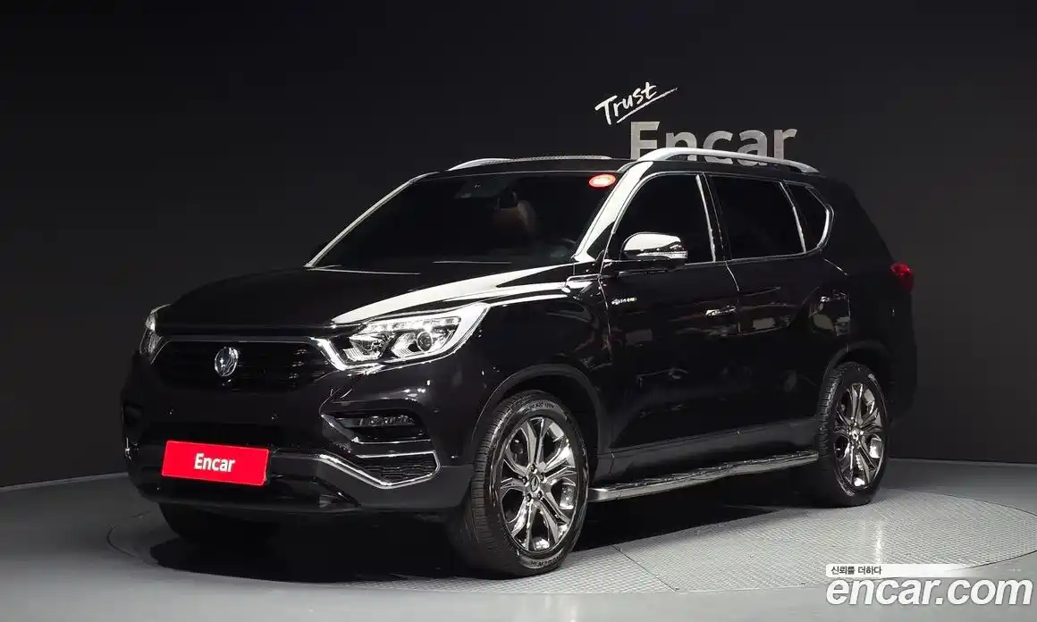 SsangYong Rexton 2018 2.2 автомат (гидро), фото 1