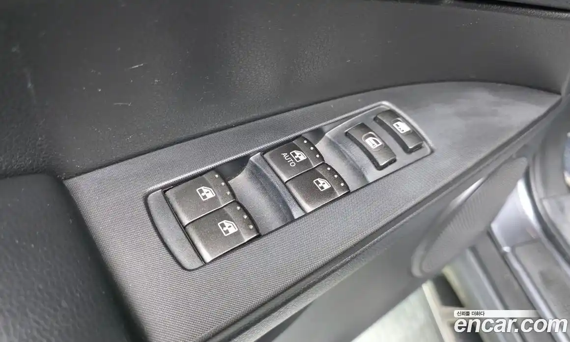 SsangYong Korando 2016 2.0 автомат (гидро), фото 12
