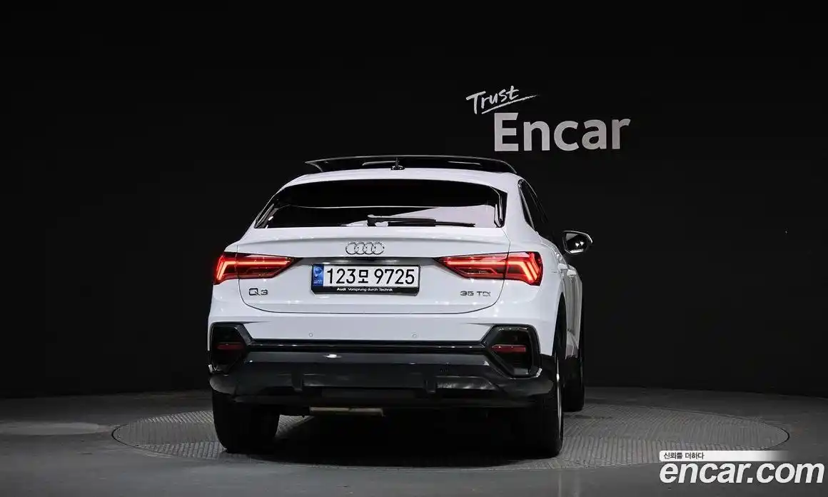 Audi Q3 2020 2.0 автомат (гидро), фото 4