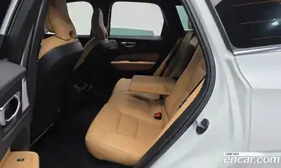 Volvo XC60 2023 2.0 автомат (гидро), миниатюра 12