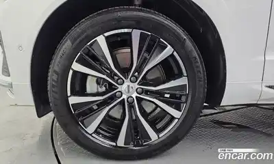 Volvo XC60 2023 2.0 автомат (гидро), миниатюра 5