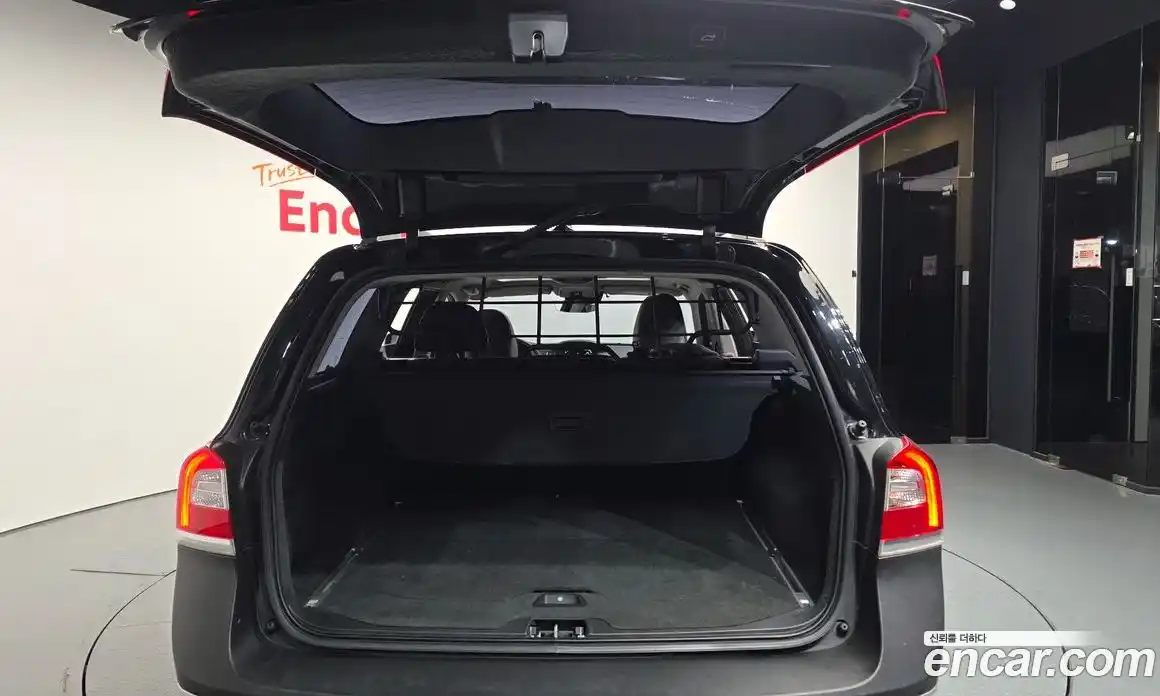 Volvo XC70 2016 2.0 автомат (гидро), фото 20