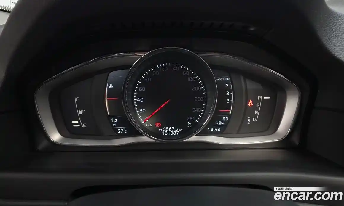 Volvo XC70 2016 2.0 автомат (гидро), фото 8