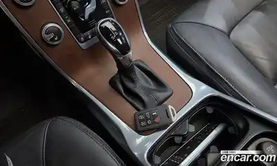 Volvo XC70 2016 2.0 автомат (гидро), миниатюра 9