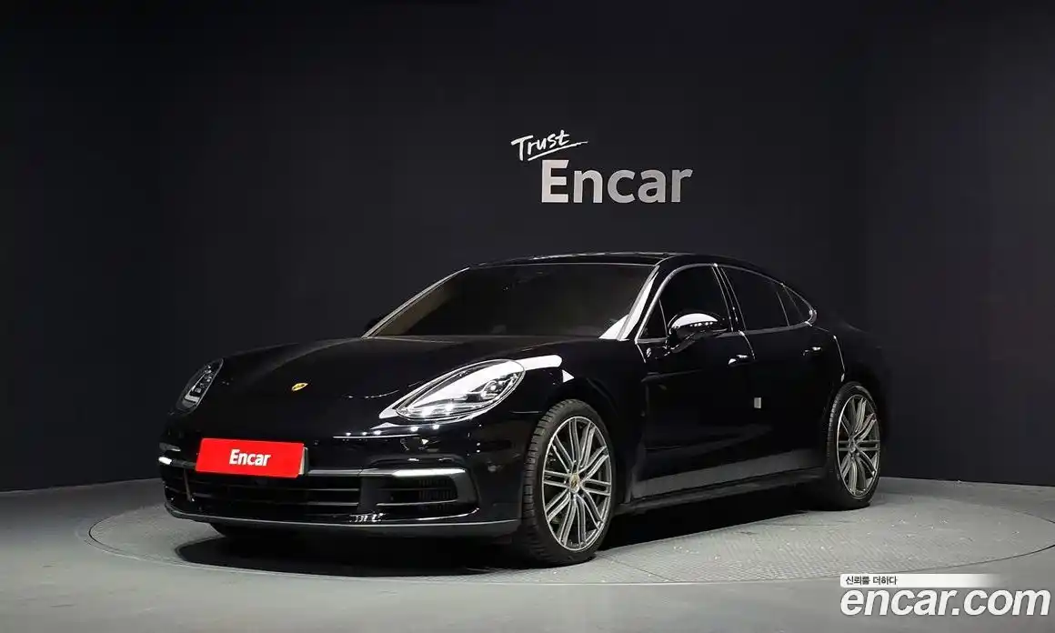 Porsche Panamera 2018 2.9 автомат (гидро), фото 1