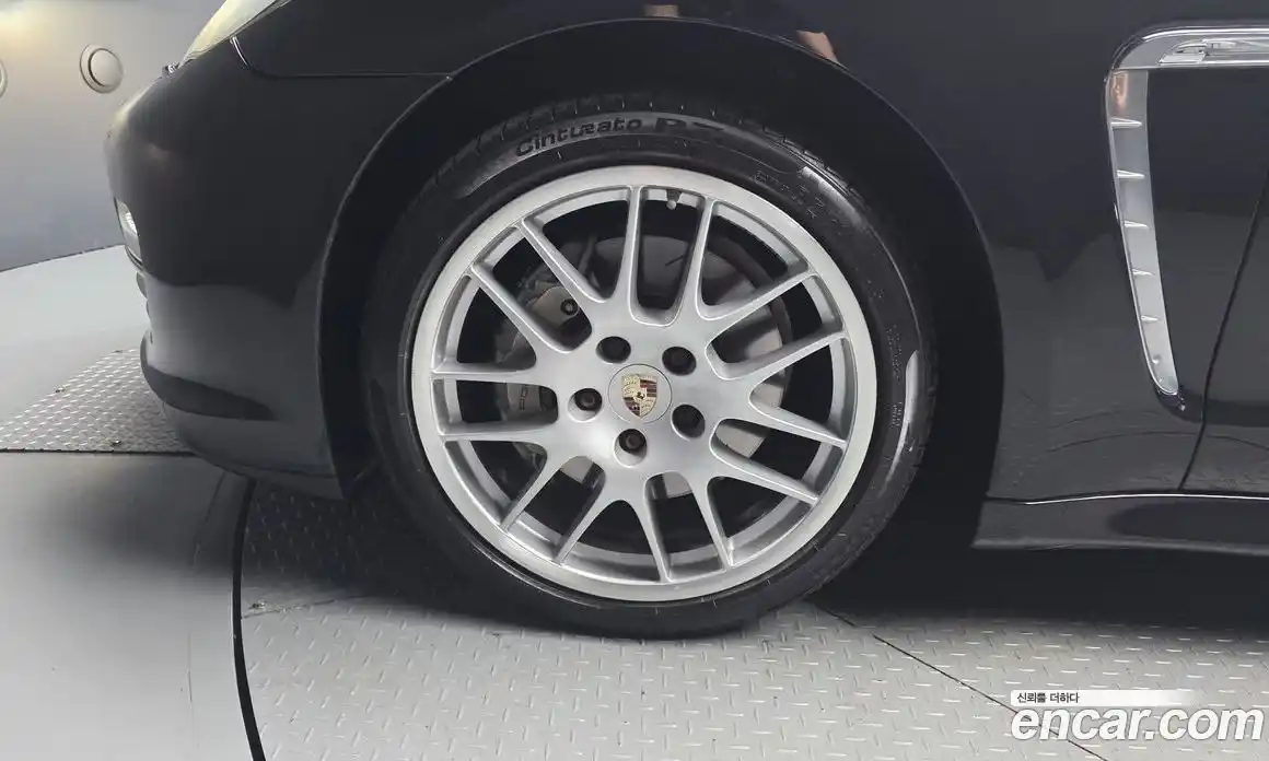 Porsche Panamera 2010 4.8 автомат (гидро), фото 5