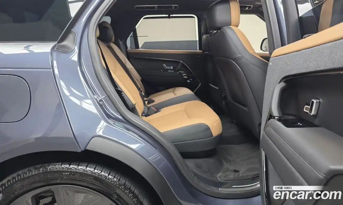 Land Rover Range Rover Sport 2025 3.0 автомат (гидро), фото 17