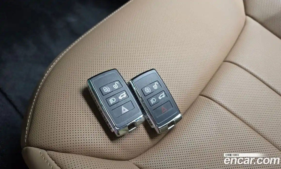 Land Rover Range Rover 2024 3.0 автомат (гидро), фото 24
