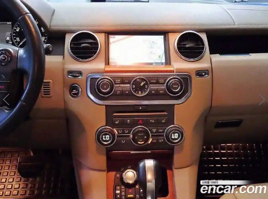 Land Rover Discovery 2011 3.0 автомат (гидро), фото 11