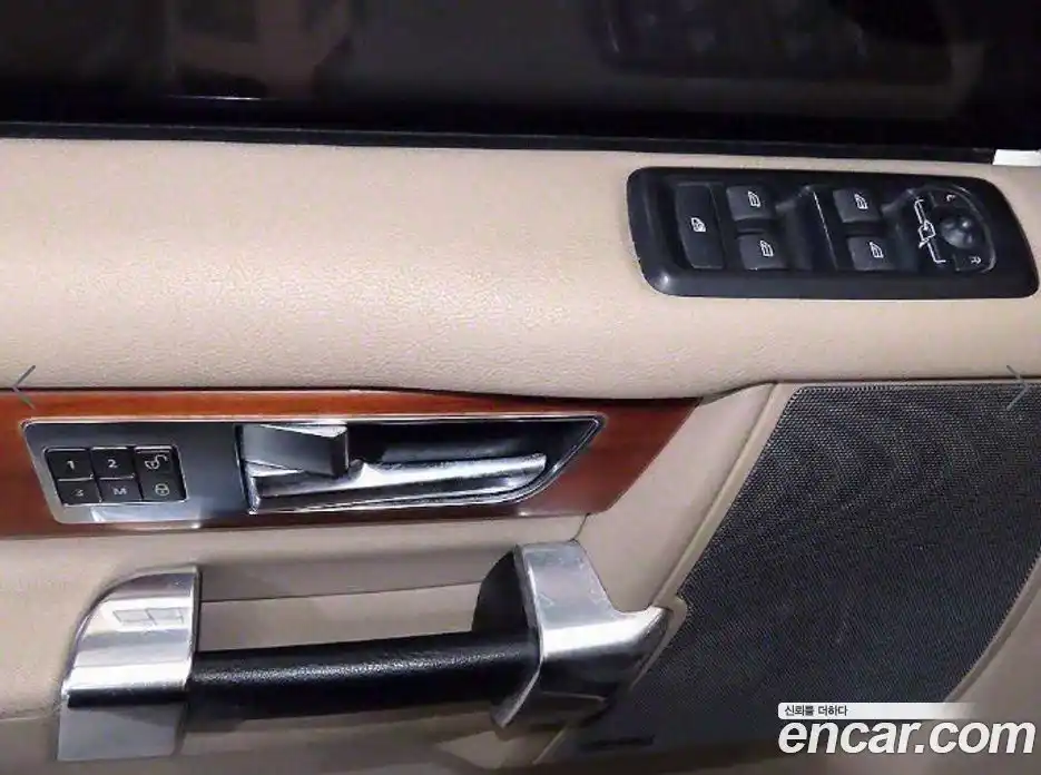 Land Rover Discovery 2011 3.0 автомат (гидро), фото 13