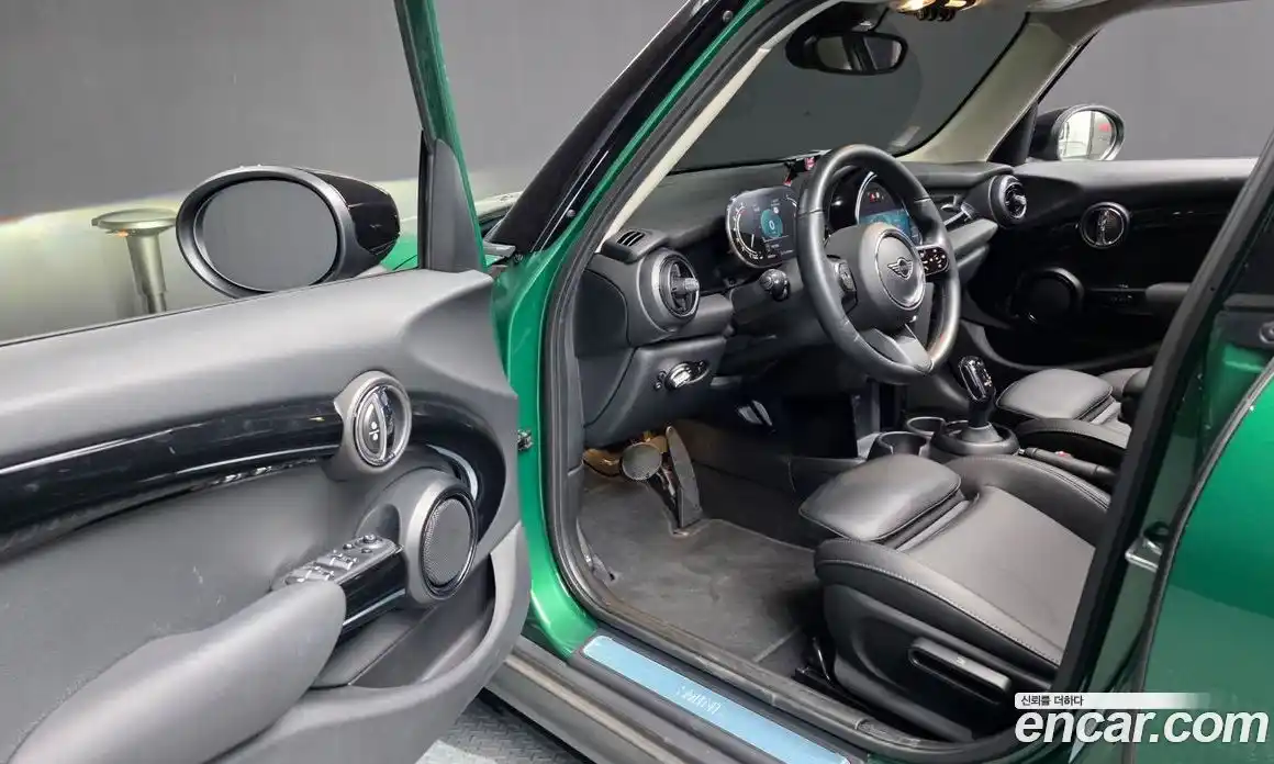 Mini Cooper 2021 1.5 автомат (гидро), фото 10