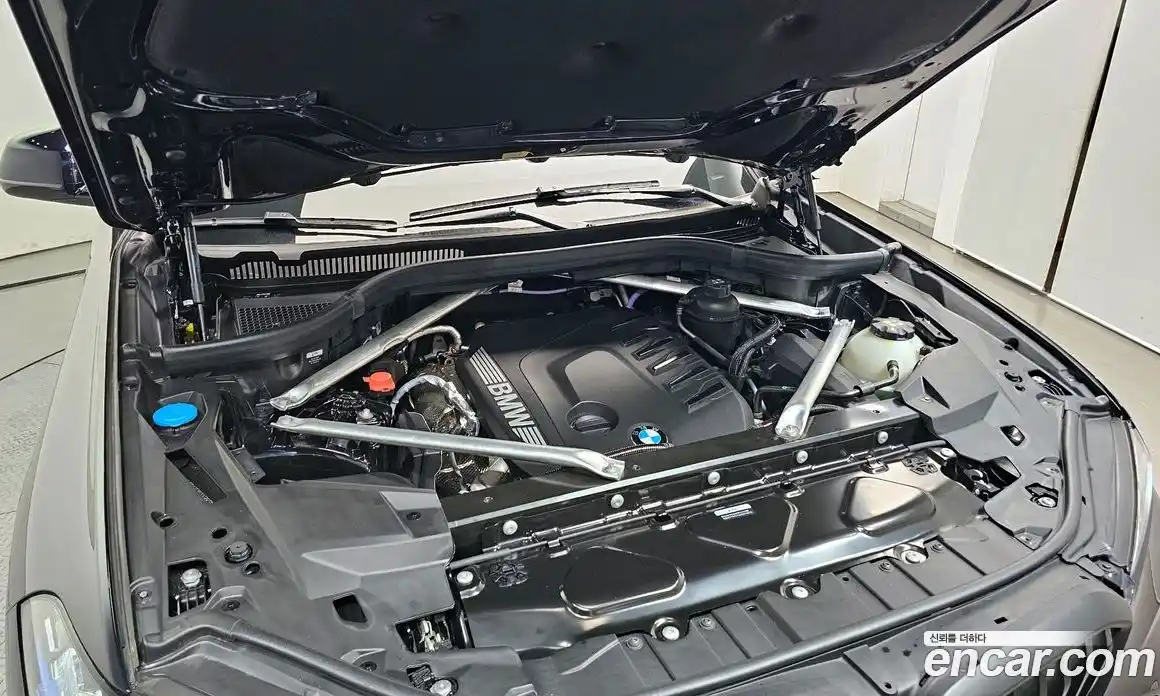 BMW X5 2025 3.0 автомат (гидро), фото 6