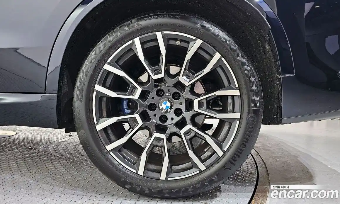 BMW X5 2025 3.0 автомат (гидро), фото 7