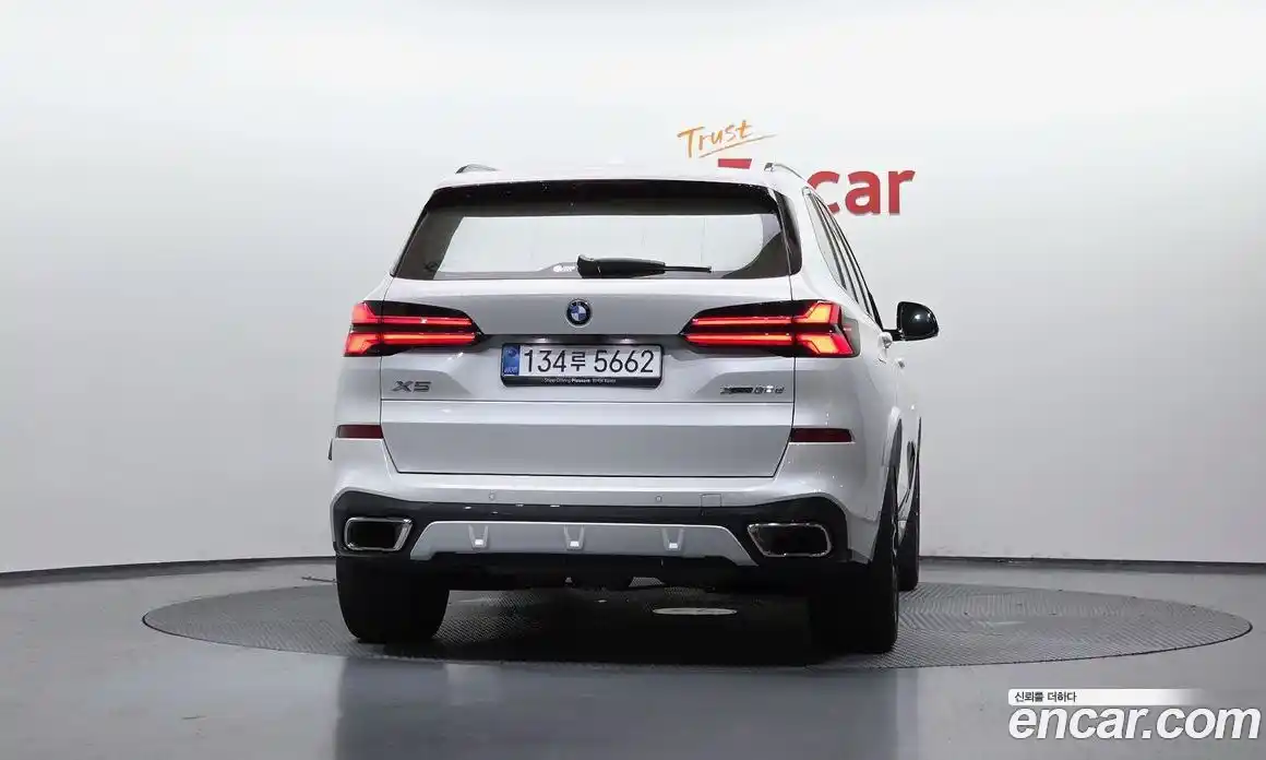 BMW X5 2025 3.0 автомат (гидро), фото 4