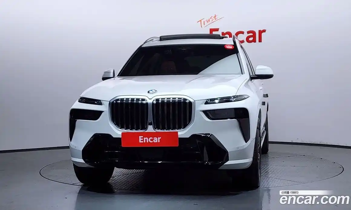 BMW X7 2025 3.0 автомат (гидро), фото 3