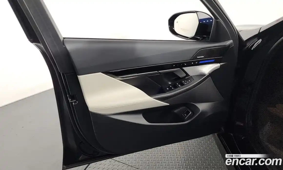 BMW 5 серия 2024 2.0 автомат (гидро), фото 14