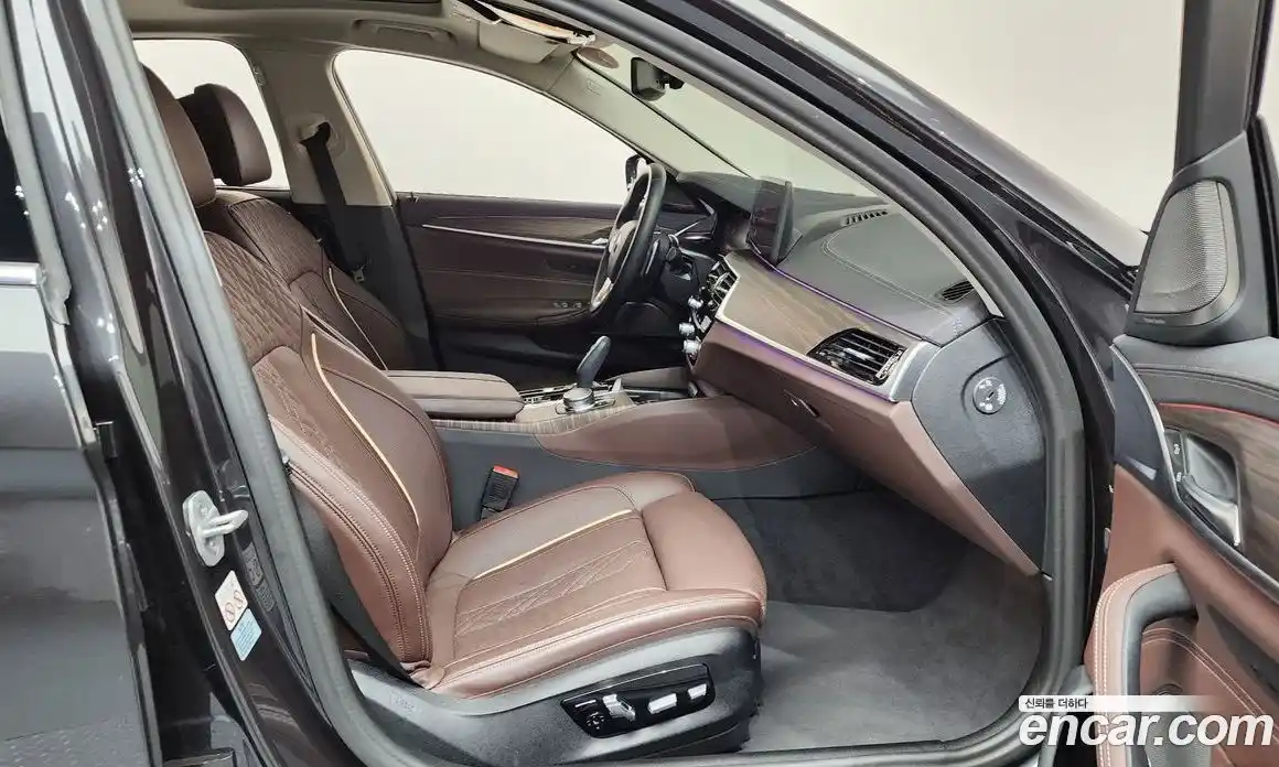 BMW 5 серия 2023 2.0 автомат (гидро), фото 16