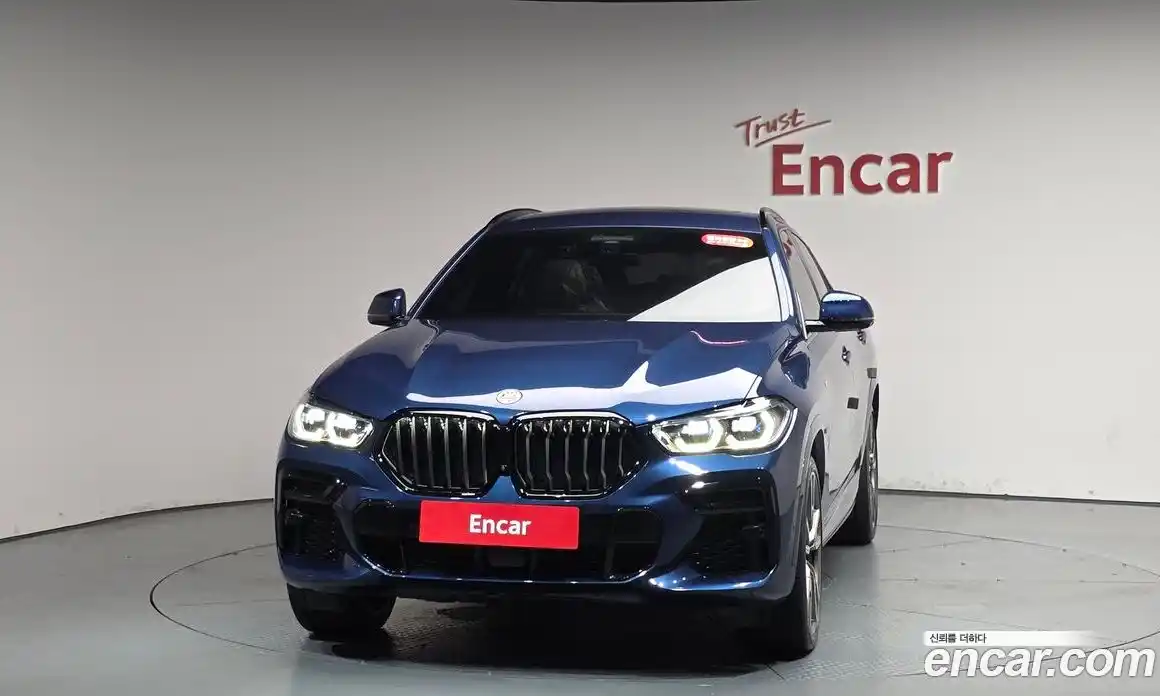 BMW X6 2023 4.4 автомат (гидро), фото 2