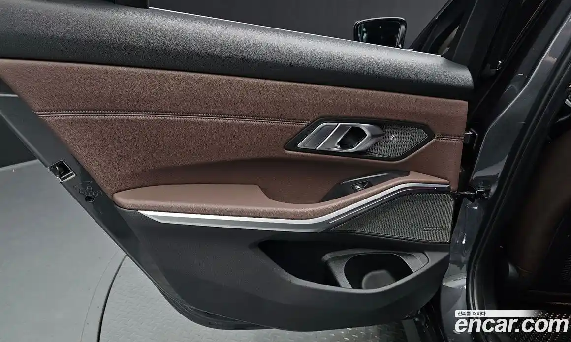BMW 3 серия 2019 2.0 автомат (гидро), фото 14