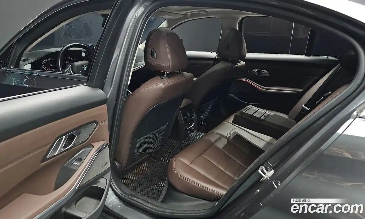 BMW 3 серия 2019 2.0 автомат (гидро), фото 17