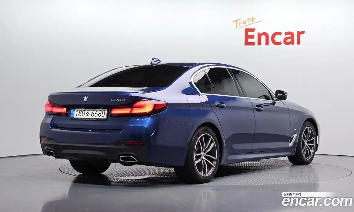 BMW 5 серия 2021 2.0 автомат (гидро), фото 2