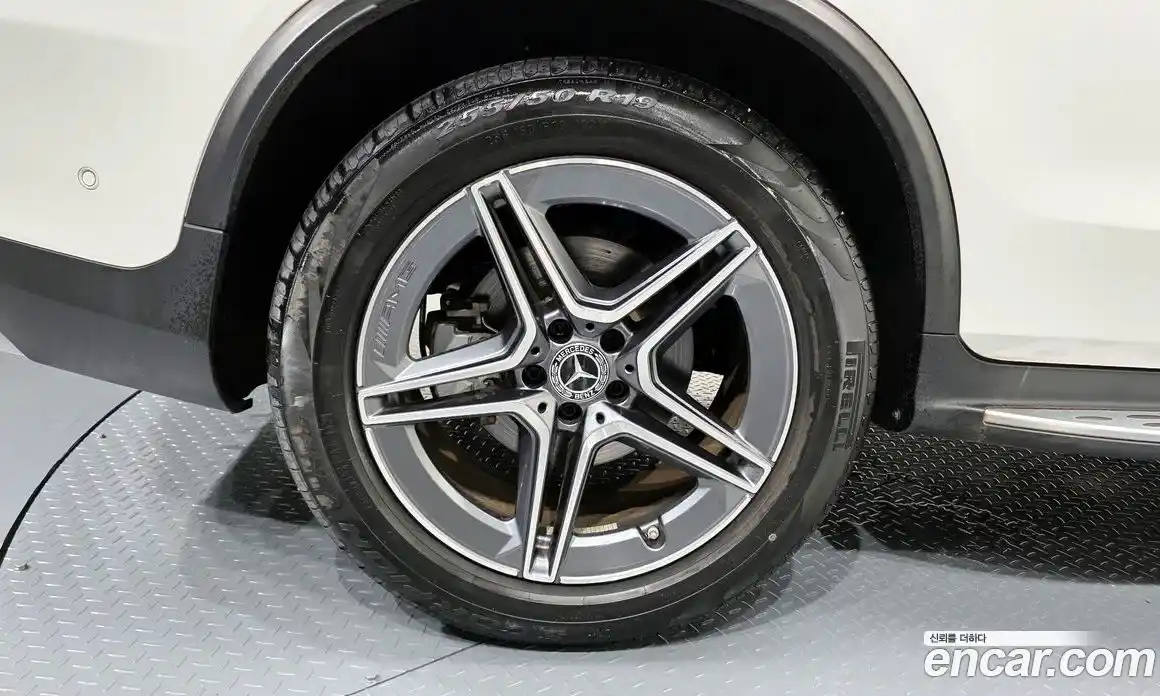 Mercedes-Benz GLC-Class 2022 1.9 гидро, фото 4 Mercedes-Benz GLC-Class 2022 1.9 гидро, фото 4
