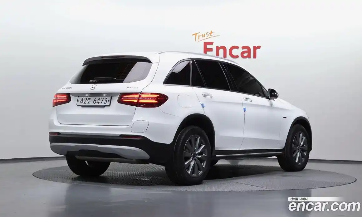 Mercedes-Benz GLC-Class 2019 2.0 гидро, фото 1 Mercedes-Benz GLC-Class 2019 2.0 гидро, фото 1