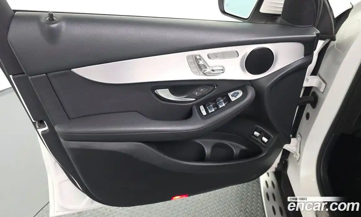 Mercedes-Benz GLC-Class 2019 2.0 гидро, фото 13 Mercedes-Benz GLC-Class 2019 2.0 гидро, фото 13