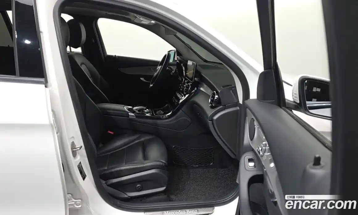 Mercedes-Benz GLC-Class 2019 2.0 гидро, фото 16 Mercedes-Benz GLC-Class 2019 2.0 гидро, фото 16