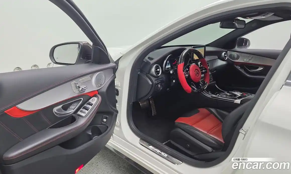 Mercedes-Benz C-Class 2017 4.0 гидро, фото 13 Mercedes-Benz C-Class 2017 4.0 гидро, фото 13