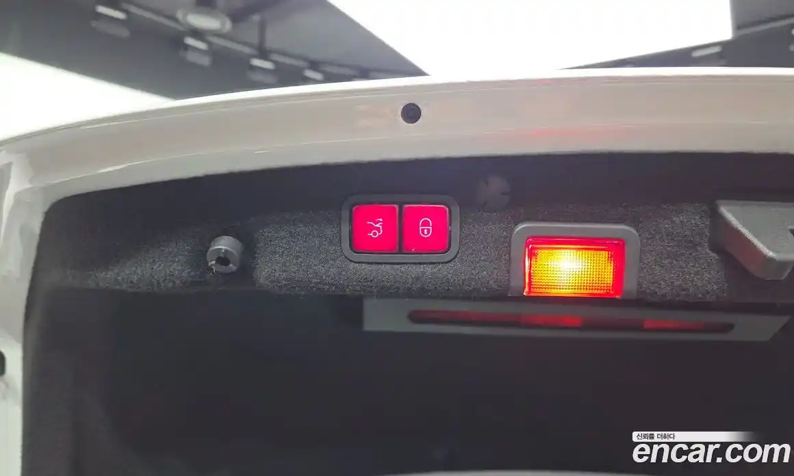 Mercedes-Benz C-Class 2017 4.0 гидро, фото 23 Mercedes-Benz C-Class 2017 4.0 гидро, фото 23