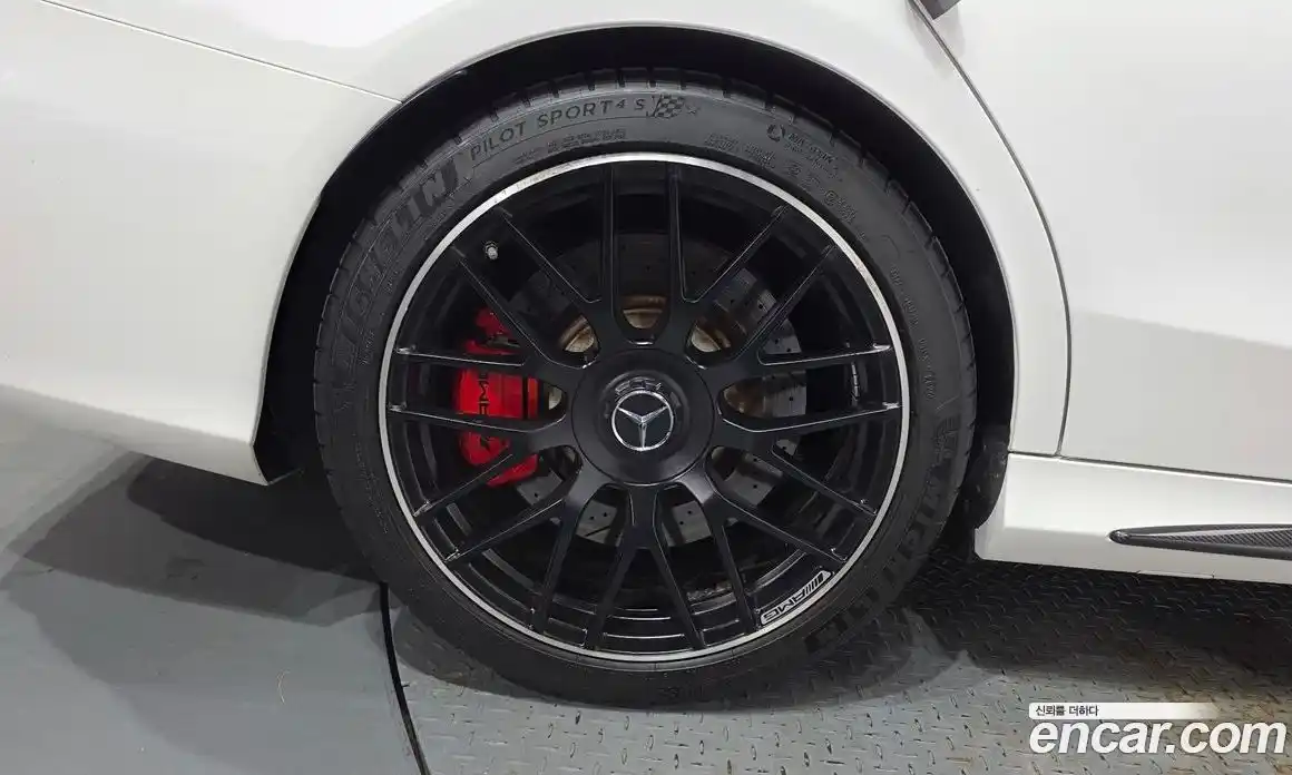 Mercedes-Benz C-Class 2017 4.0 гидро, фото 5 Mercedes-Benz C-Class 2017 4.0 гидро, фото 5
