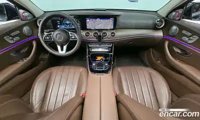Mercedes-Benz E-Class 2019 1.9 автомат (гидро), миниатюра 7