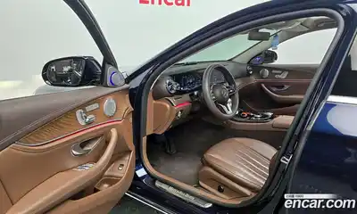 Mercedes-Benz E-Class 2019 1.9 автомат (гидро), миниатюра 10