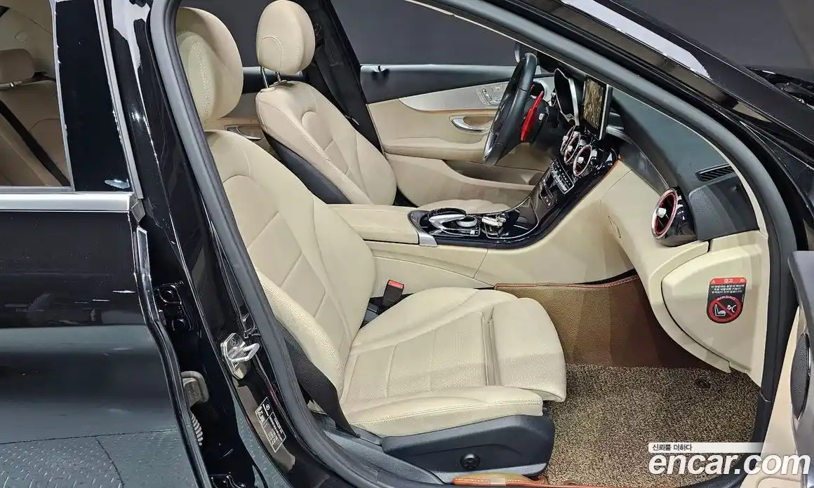 Mercedes-Benz C-Class 2017 2.1 гидро, фото 11 Mercedes-Benz C-Class 2017 2.1 гидро, фото 11