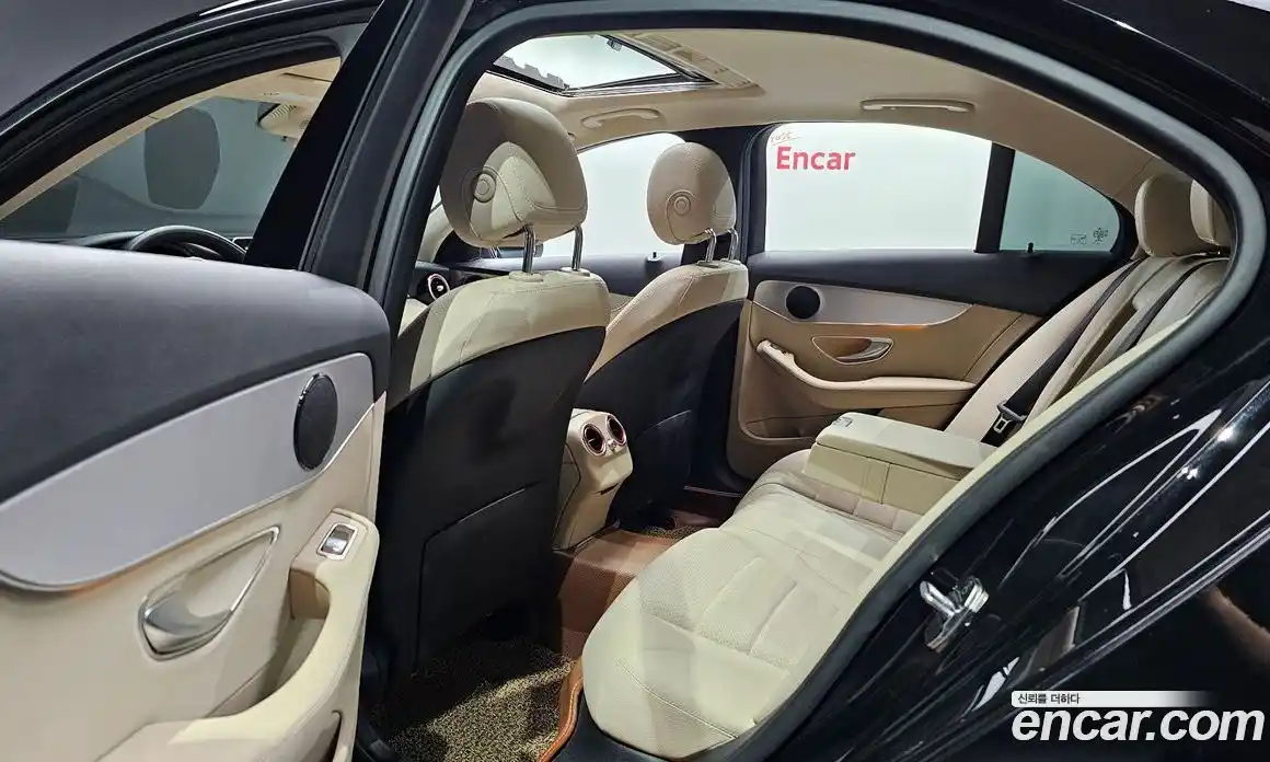 Mercedes-Benz C-Class 2017 2.1 гидро, фото 12 Mercedes-Benz C-Class 2017 2.1 гидро, фото 12