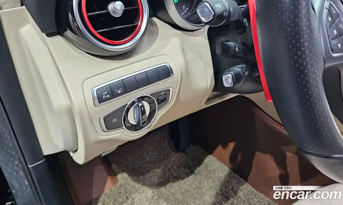 Mercedes-Benz C-Class 2017 2.1 гидро, фото 17 Mercedes-Benz C-Class 2017 2.1 гидро, фото 17