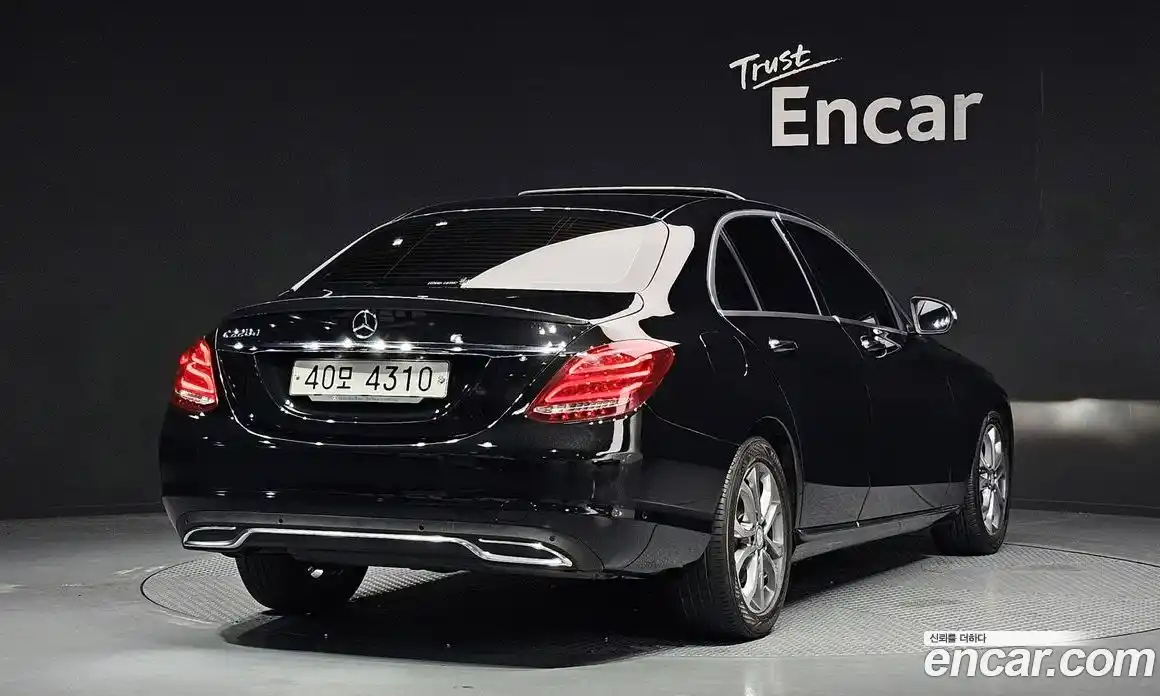 Mercedes-Benz C-Class 2017 2.1 гидро, фото 2 Mercedes-Benz C-Class 2017 2.1 гидро, фото 2