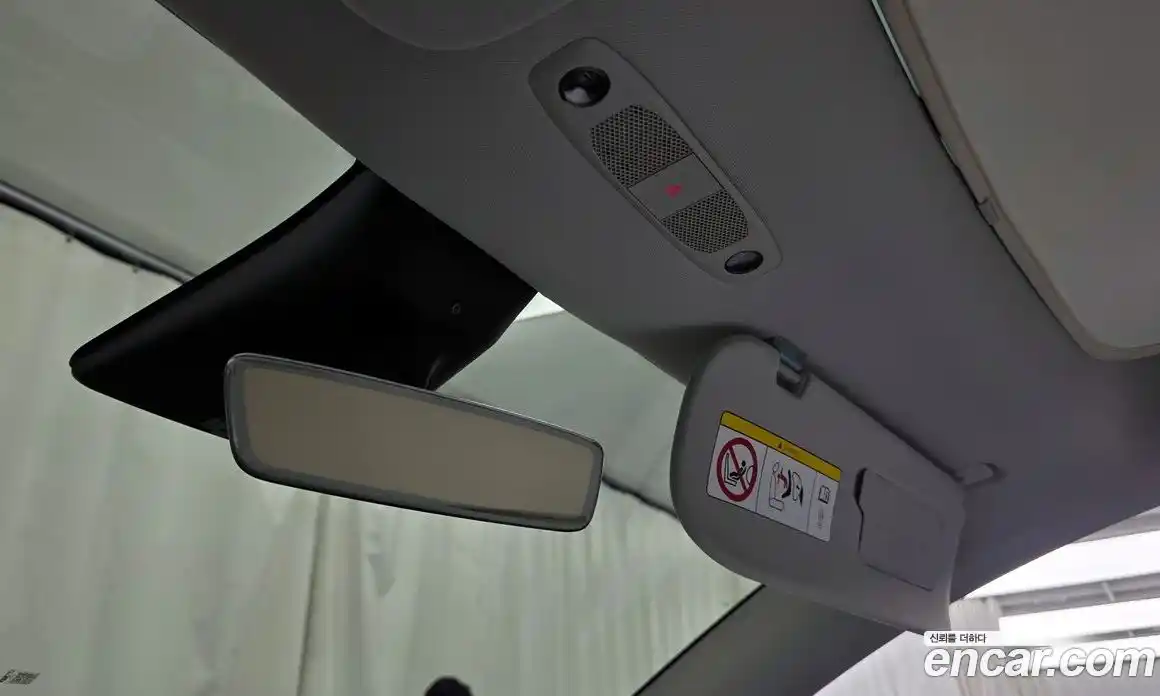 Tesla Model Y 2024 0.2 гидро, фото 18